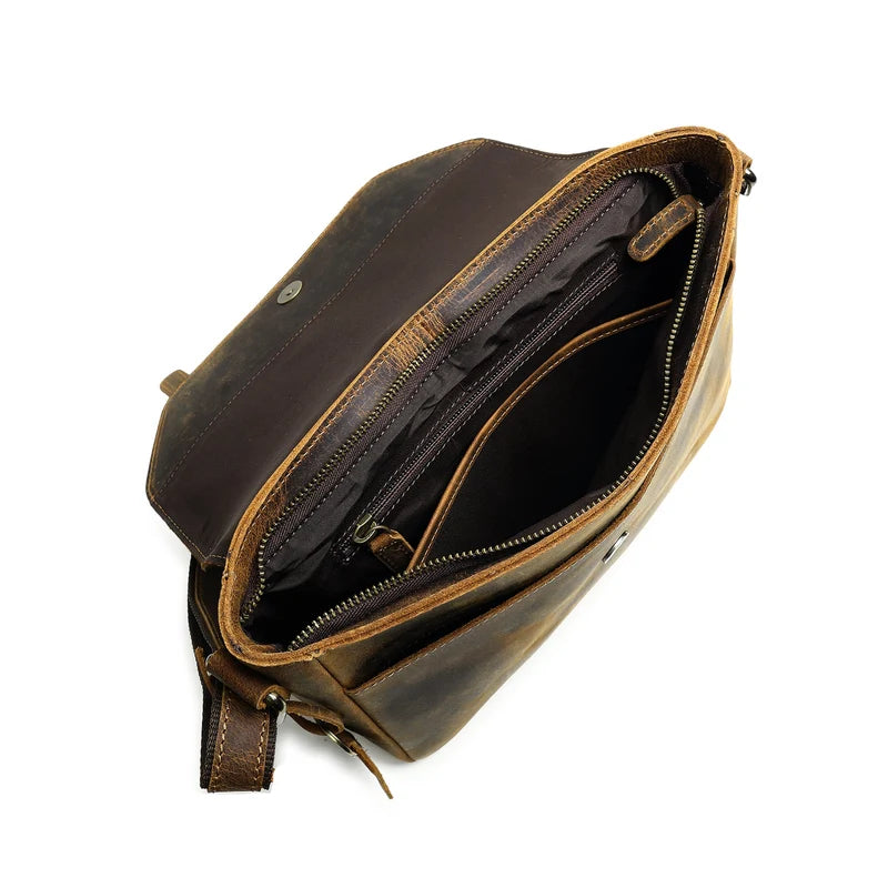 Compact Horizontal Messenger